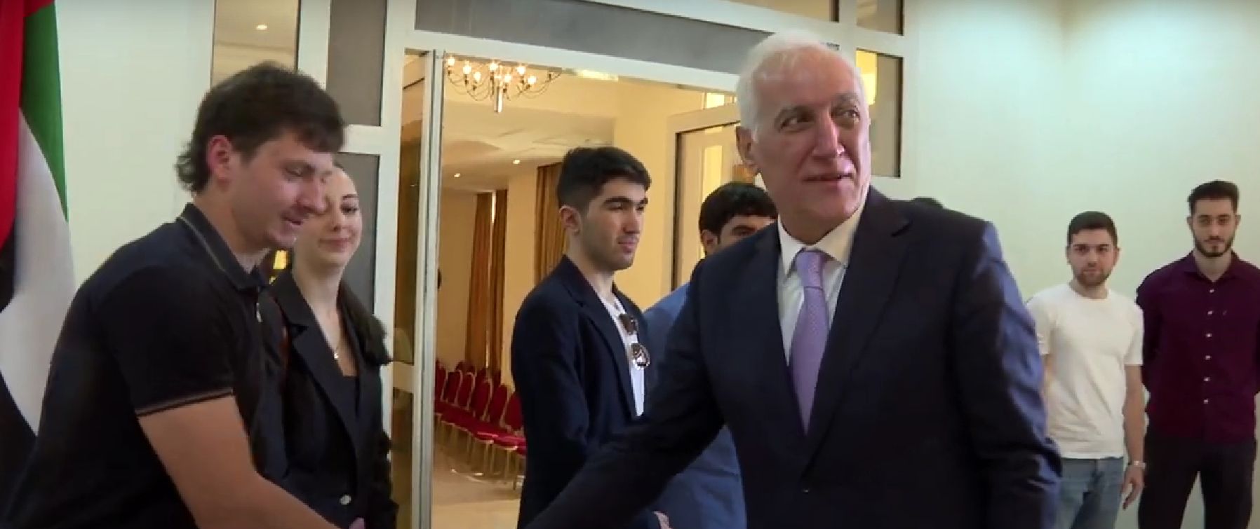 Վահագն Խաչատուրյանն այցելել է ԱՄԷ-ում ՀՀ դեսպանություն