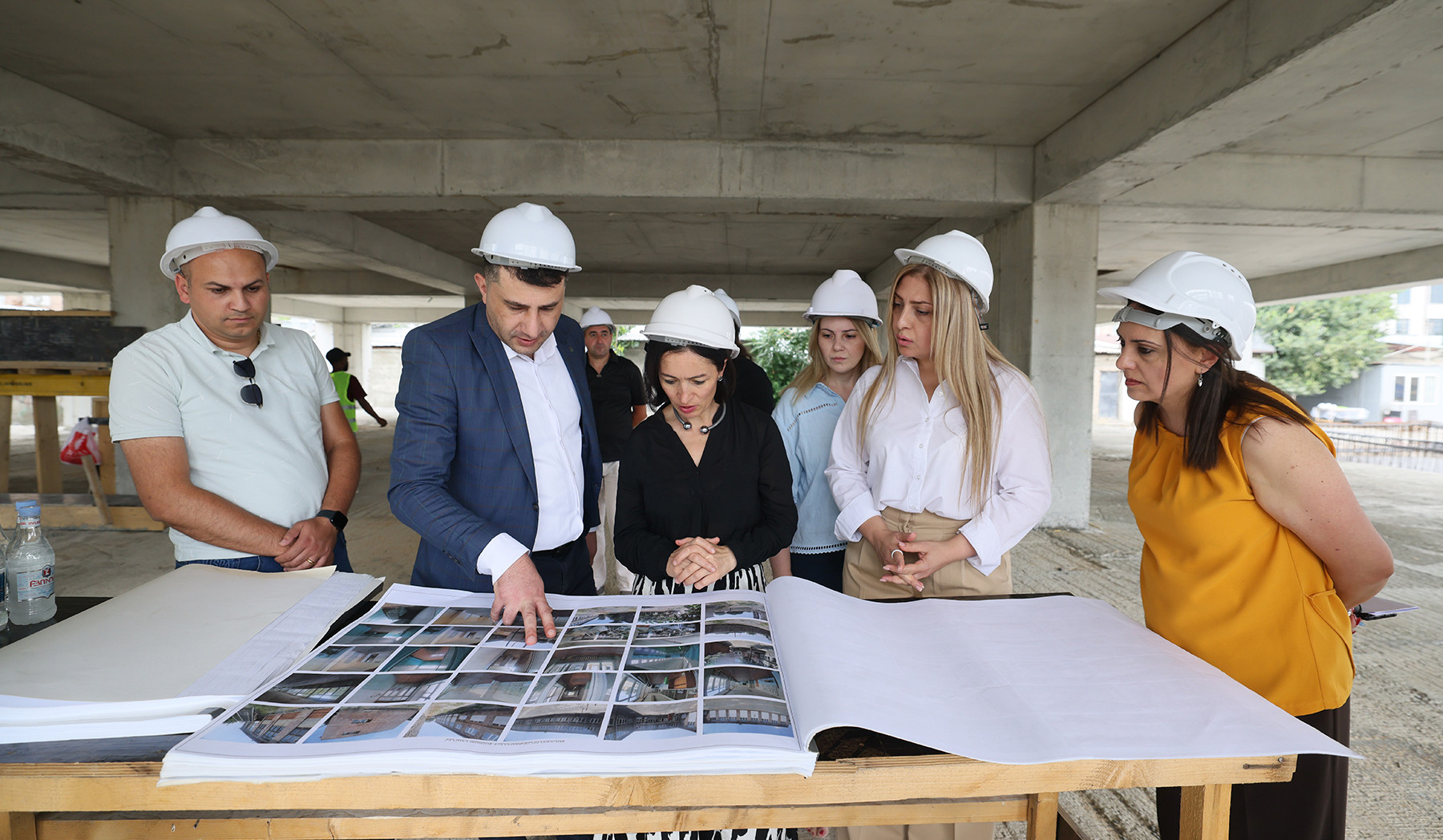 Ժաննա Անդրեասյանը հետևել է Վաղարշապատի թիվ 1 հիմնական և Աշտարակի թիվ 5 ավագ դպրոցների շինարարական աշխատանքներին