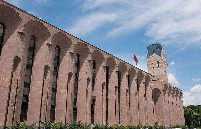 Երևանի քաղաքապետարանի 105 հեռախոսահամարն այս պահին չի սպասարկում
