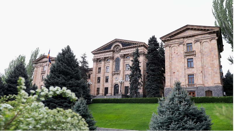 ՀՀ ԱԺ մշտական հանձնաժողովների համատեղ նիստ. ուղիղ