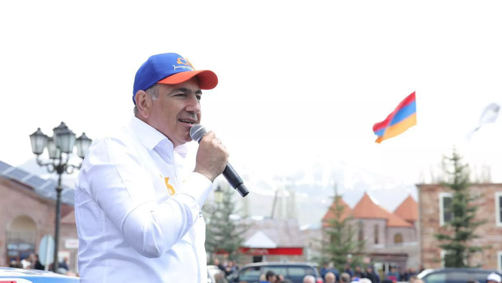 Ռուսաստանը գերտերություն է, և նրան պետք է ակնածանքով վերաբերվել. Փաշինյան