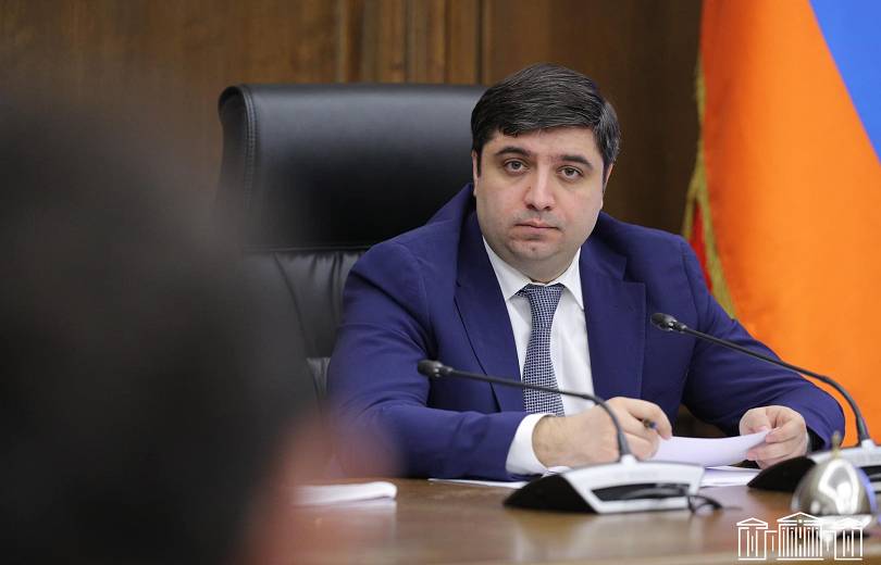 «ԵԱՏՄ-ից դուրս գալու որևէ օրակարգ չկա. ԵԱՏՄ գործունեության շրջանակում տնտեսության հետ կապված շատ լուրջ ձեռքբերումներ ունենք». Վաղարշակ Հակոբյան