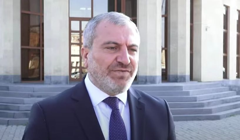 Չէր կարող Հայկ Կիրակոսյանը 00։ 30–ին ընկերուհու հետ խոսեր, 10 րոպե անց հրդեհը բռնկվեր. փաստաբանը՝ Ազատի կացարանի հրդեհի մասին