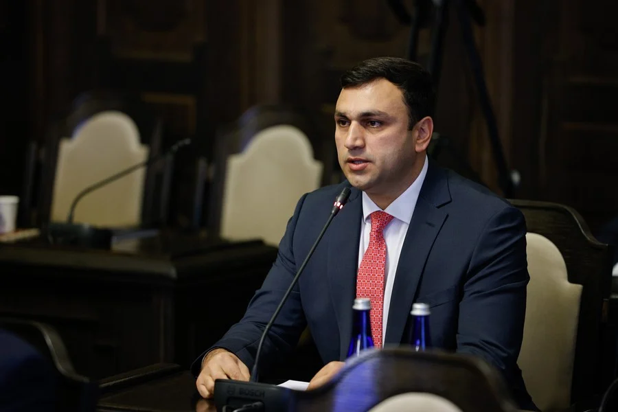ՔՊ–ի թեկնածուն Էջմիածնում հեղինակություն չունի․ «Հրապարակ»