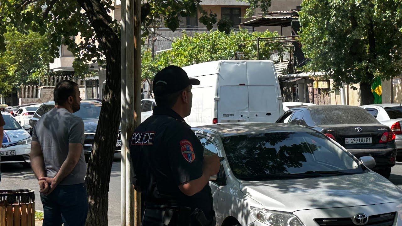 Դեմ ենք տրանսպորտի թանկացումը բոյկոտողներին տուգանելուն. ակցիա ԱԺ–ի մոտ (ուղիղ)