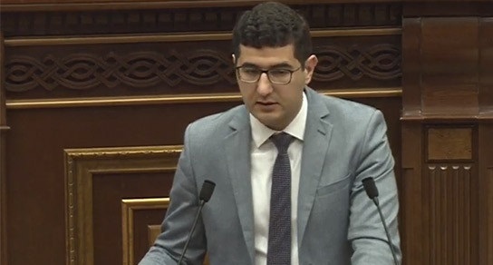 Պարետատունը վերանում է, նոր տուգանքներ չեն սահմանվում, նման բան չկա․ Փոխնախարարը հակադարձում է ընդդիմադիրներին