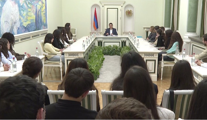 Աննա Վարդապետյանն ընդունել է ԵՊՀ ուսանողներին