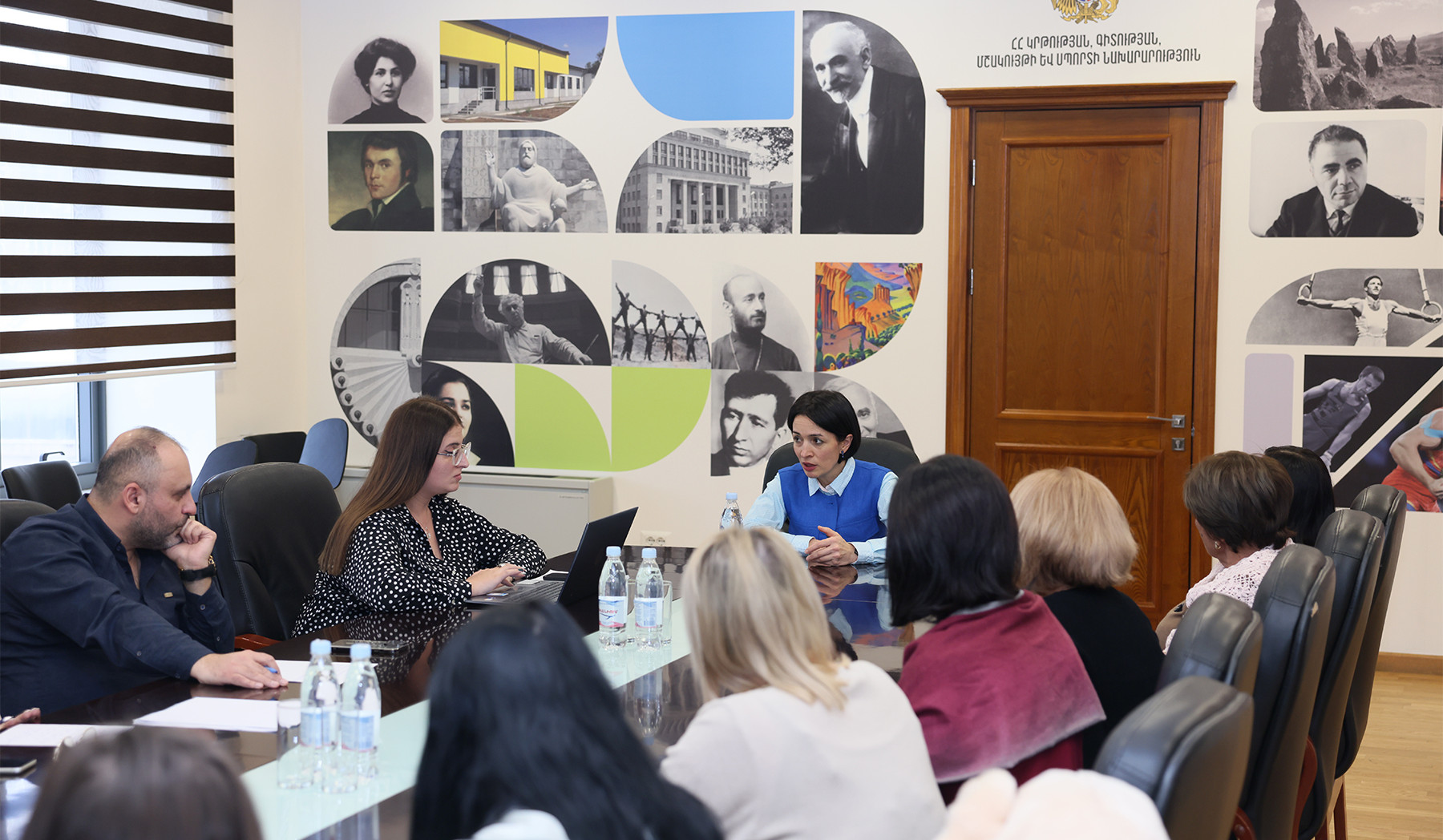 ԿԳՄՍ նախարարը հանրակրթական դպրոցների դասվարների հետ քննարկել է կամավոր ատեստավորմանն առնչվող հարցեր