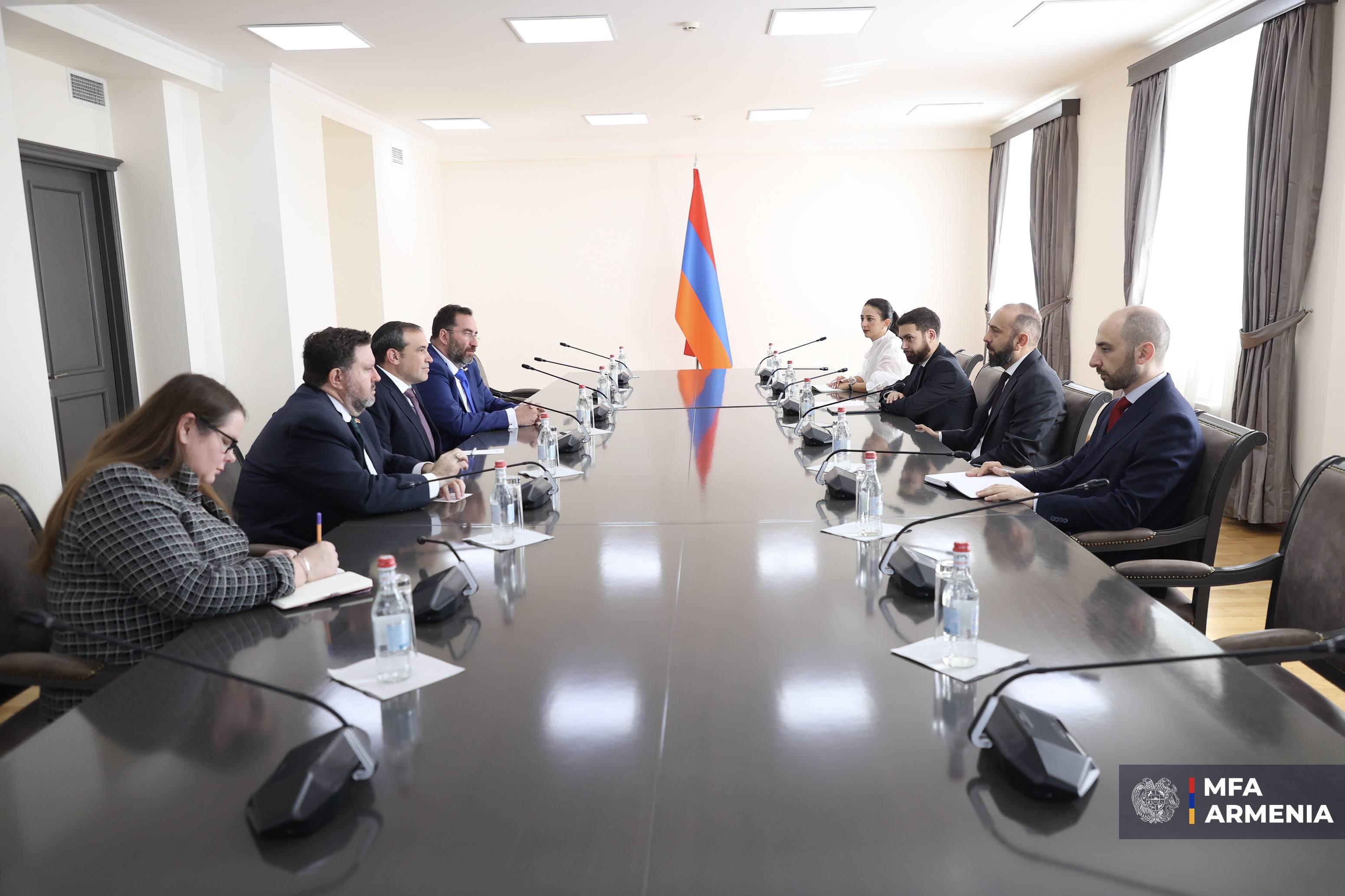 ՀՀ ԱԳ նախարարն ընդունել է խաղաղության առաքելությունների հարցերով ԱՄՆ հատուկ բանագնացի ավագ խորհրդականին