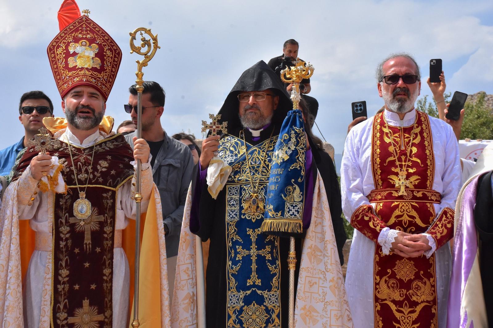 Պոլսո Հայոց պատրիարքը աղոթել է Հայաստան-Թուրքիա հարաբերությունների վերականգնման համար