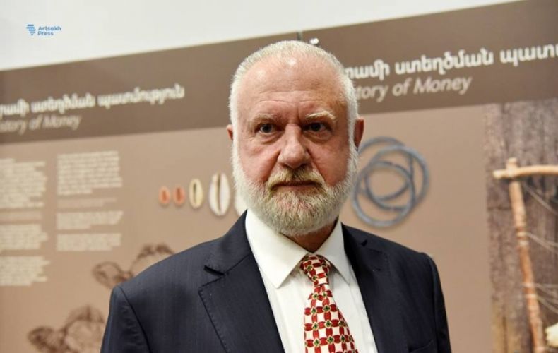 Քաբաբջյան ընտանիքը խնդրում է ծաղիկների ու պսակների գումարը փոխանցել Հայրենիքի պաշտպանի վերականգնողական կենտրոնի հաշվեհամարին