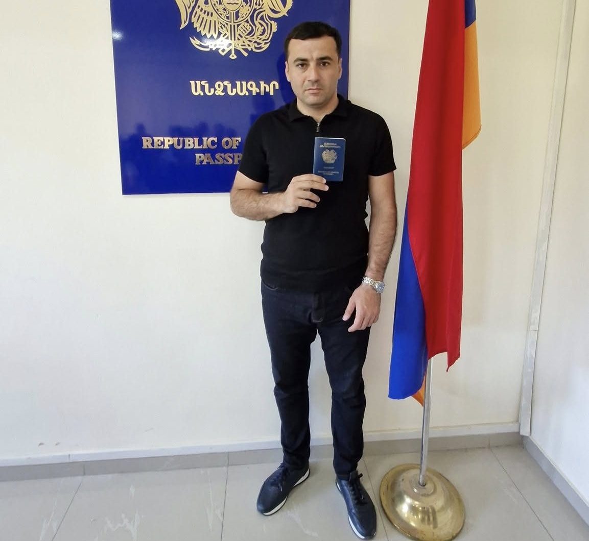 Բազմաչարչար ու հետևողական պայքարի արդյունքում վերջապես ստացա ՀՀ քաղաքացու անձնագիր․ Արթուր Չախոյան