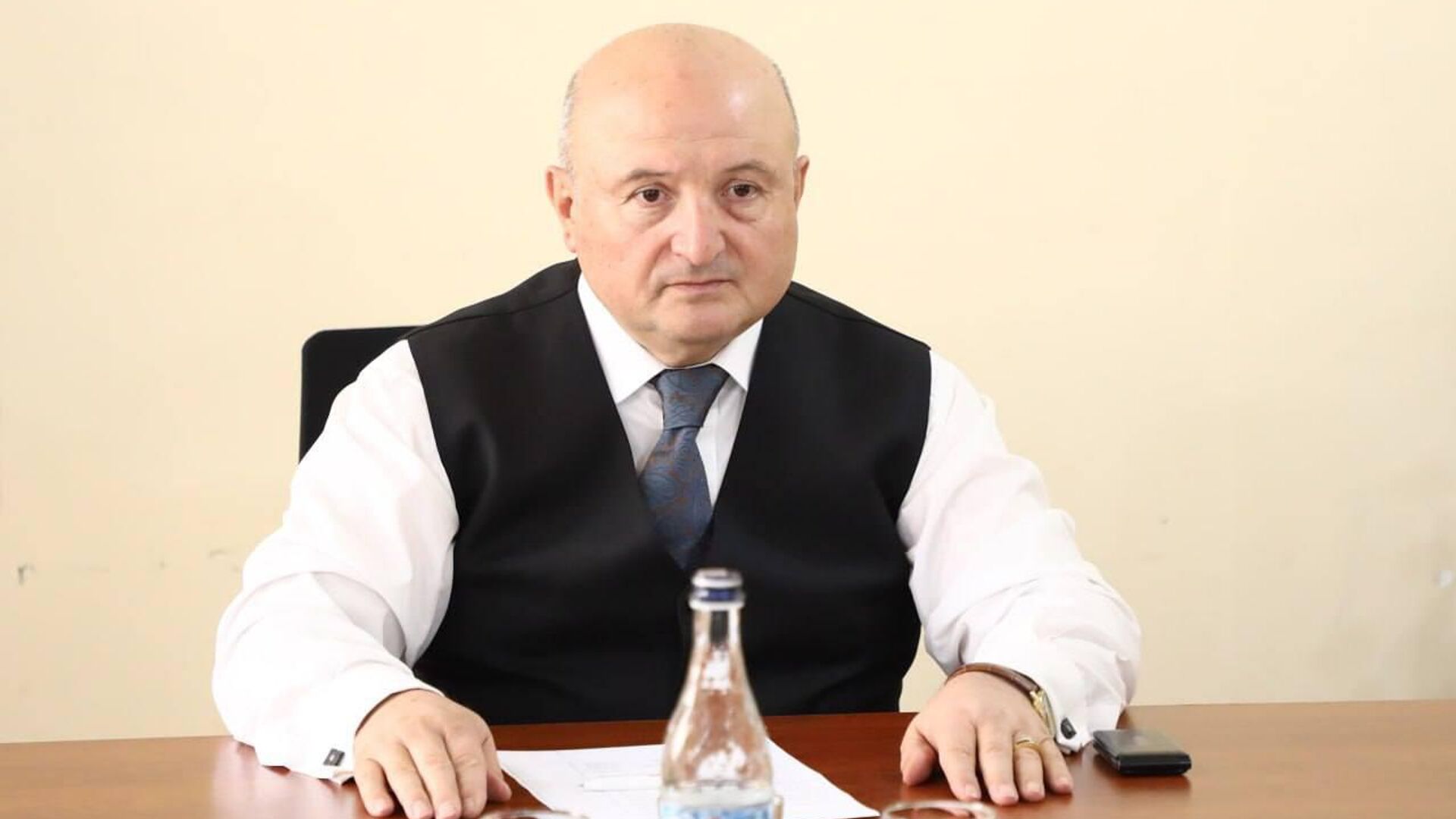 Վարդան Ղուկասյանը «քսիֆ» է ուղարկել. «Պտի ապացուցենք, որ Գյումրին թքածը լիզող չի». «Իրավունք»