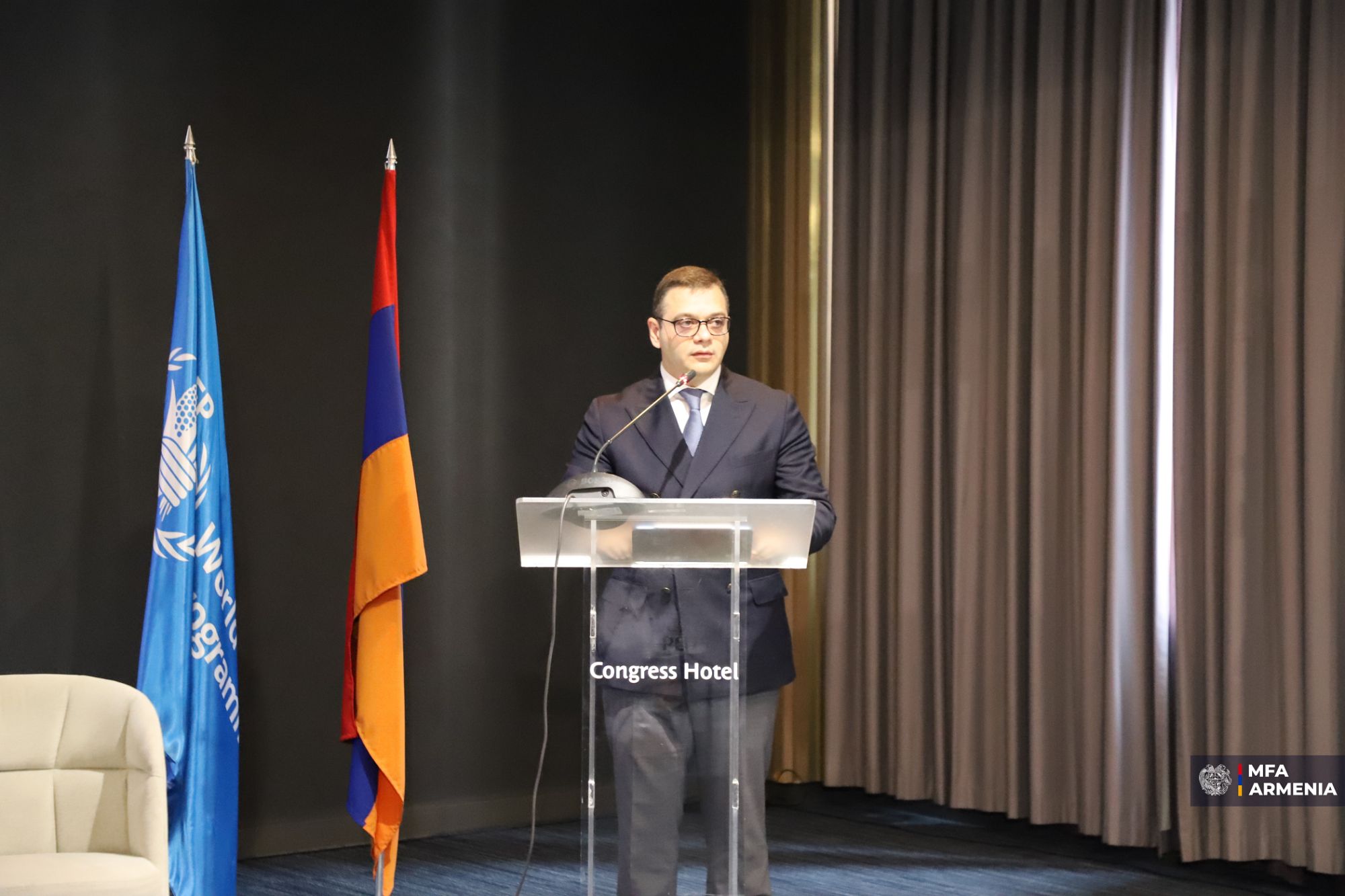 Ռոբերտ Աբիսողոմոնյանը բացման խոսքով հանդես է եկել «Դպրոցական սննդի կայուն ազգայնացումը գլոբալ և տարածաշրջանային համատեքստում» խորագրով միջոցառմանը