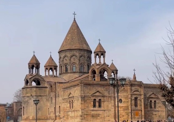 Սա հասարակ պատարագի օր չէ, այլ օր, որը հիմք է դնելու Հայ Առաքելական եկեղեցու պառակտմանը. հայտարարություն