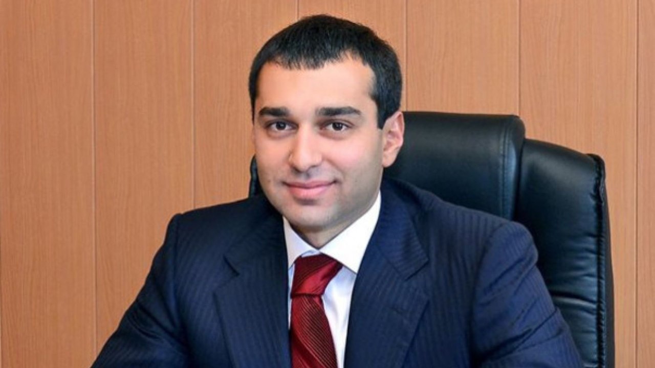 Հովիկ Աբրահամյանի որդուն մեղադրում են սեփական կնոջ ենթադրյալ սիրեկանի սպանությունը պատվիրելու մեջ․ նա ձերբակալվել է