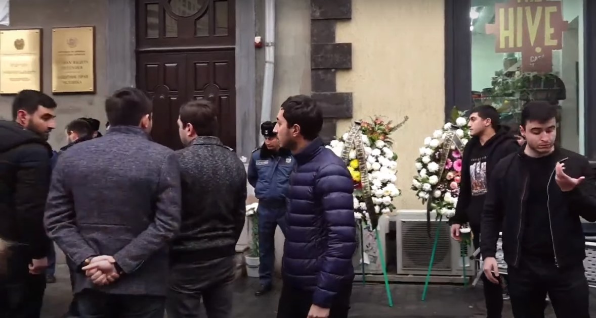 Բողոքի ակցիա՝ ՄԻՊ գրասենյակի դիմաց․ուղիղ