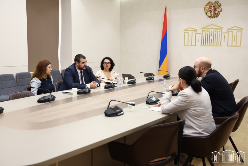 Արման Եղոյանը հանդիպել է Կոնրադ Ադենաուեր հիմնադրամի տարածաշրջանային ծրագրի տնօրենի հետ