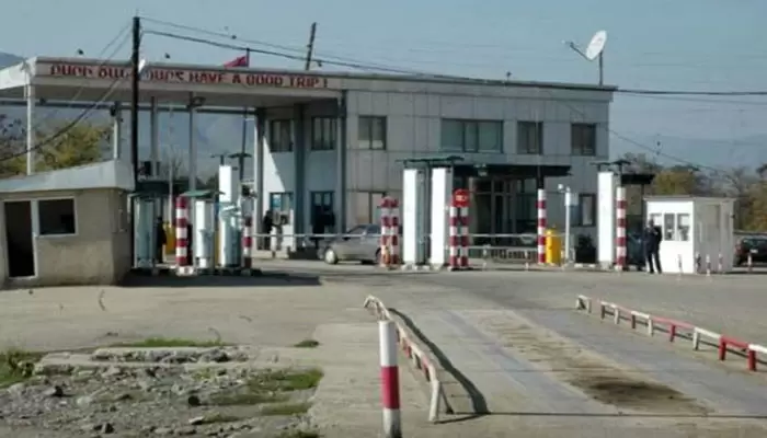 10 օր է՝ ՌԴ-ից եկող 2 բեռնատարներ չեն կարողանում մուտք գործել ՀՀ․ 200 անասունների մի մասը անկել է