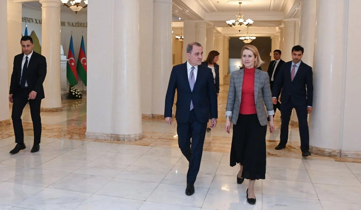 Հանդիպել են Ադրբեջանի ԱԳ նախարարն ու ԵՄ դիվանագիտության ղեկավարը