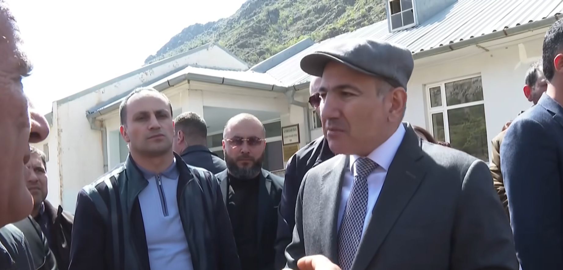 Նռնաձոր բնակավայրի համար նոր ճանապարհ ենք կառուցում եւ մանկապարտեզ. Փաշինյան
