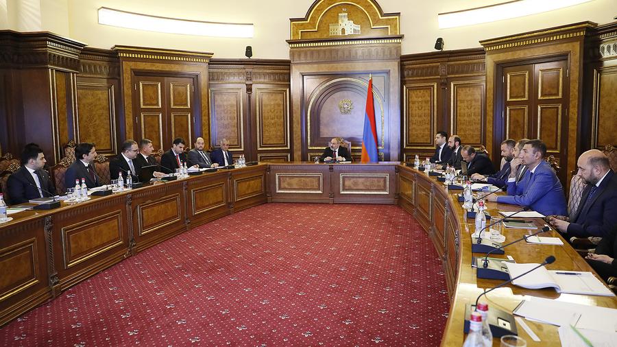 ՀՀ վարչապետի գլխավորությամբ քննարկվել են հարկաբյուջետային քաղաքականությանը վերաբերող հարցեր