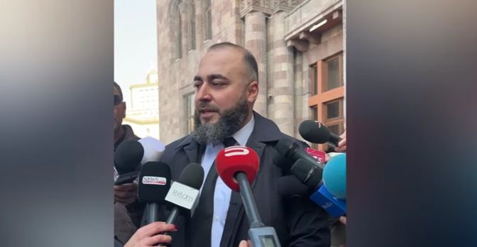 Վարչապետի օգնականը վստահեցնում է, որ իշխանություններն ամեն ինչ անում են անհետ կորածների հարազատներին աջակցելու համար
