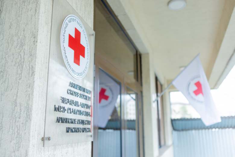 Հայկական Կարմիր խաչի գրասենյակը հայ-իրանական սահմանի Ագարակի անցակետին մոտ առաջին օգնության վրան է տեղադրել․ Հովհաննեսյան