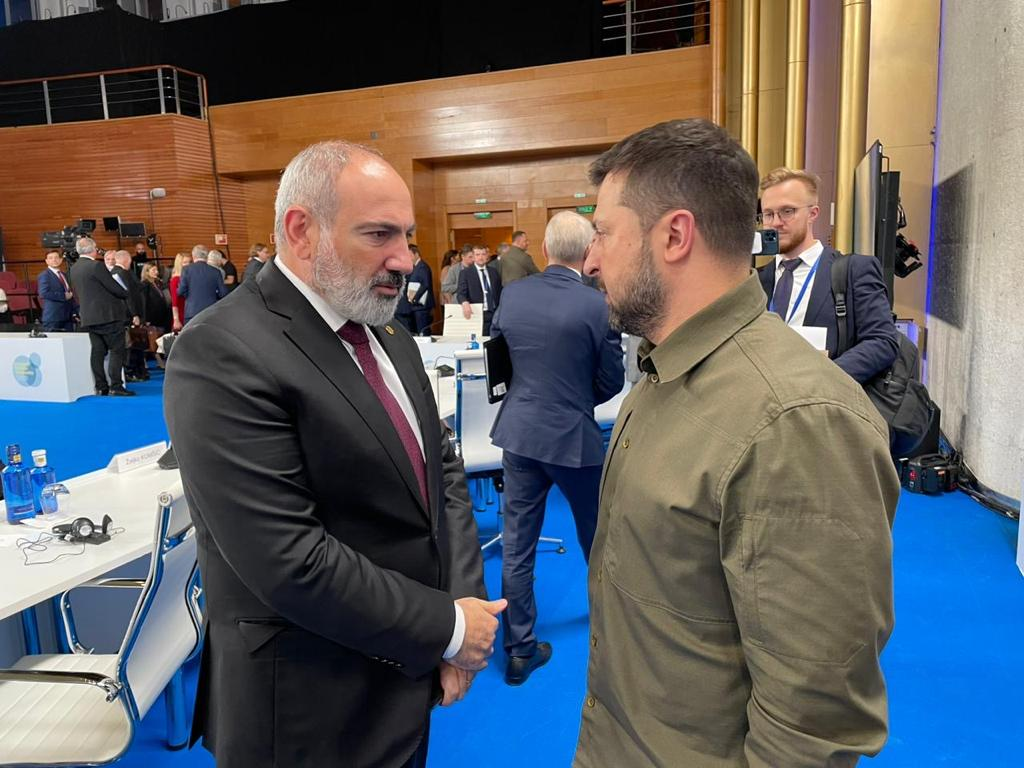 Փաշինյանն ուզում է հաղթել Զելենսկուն. Անդրանիկ Թեւանյան