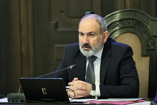 Նիկոլ Փաշինյանի վախերը լույսի արագությամբ աճում են․ «Հրապարակ»