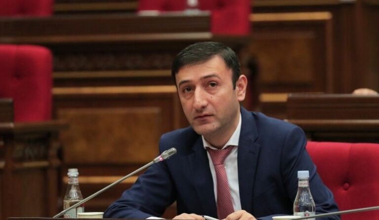 Կամ ապացուցեք, որ այս թվերը սխալ են, կամ ներողություն խնդրեք․ Թունյանը ներկայացրեց պարգևավճարների իրական չափը  (տեսանյութ)