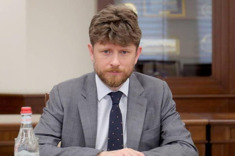 ՀՀ-ում Ֆրանսիայի դեսպանը զրպարտություն է որակել իրեն ուղղված մեղադրանքը