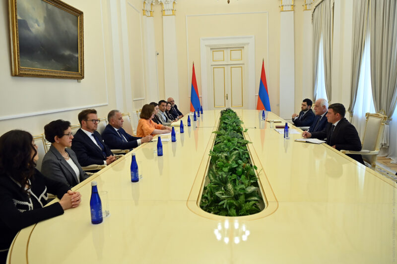 Վստահ ենք, որ ընտրություններն անցկացնելու ենք ժողովրդավարական բարձր մակարդակով․ Խաչատուրյան
