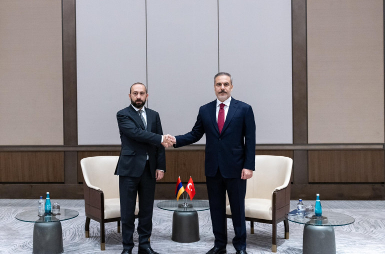 Հայաստանի և Թուրքիայի ԱԳ նախարարները մտքեր են փոխանակել տարածաշրջանային զարգացումների շուրջ