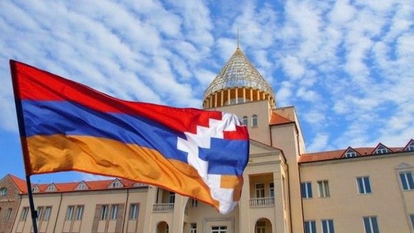 ԱՀ ԱԺ «Ազատ հայրենիք- ՔՄԴ» և «Միասնական հայրենիք» խմբակցությունները ողջունում են Պուտինի կողմից Դոնբասի հանրապետությունների ճանաչումը