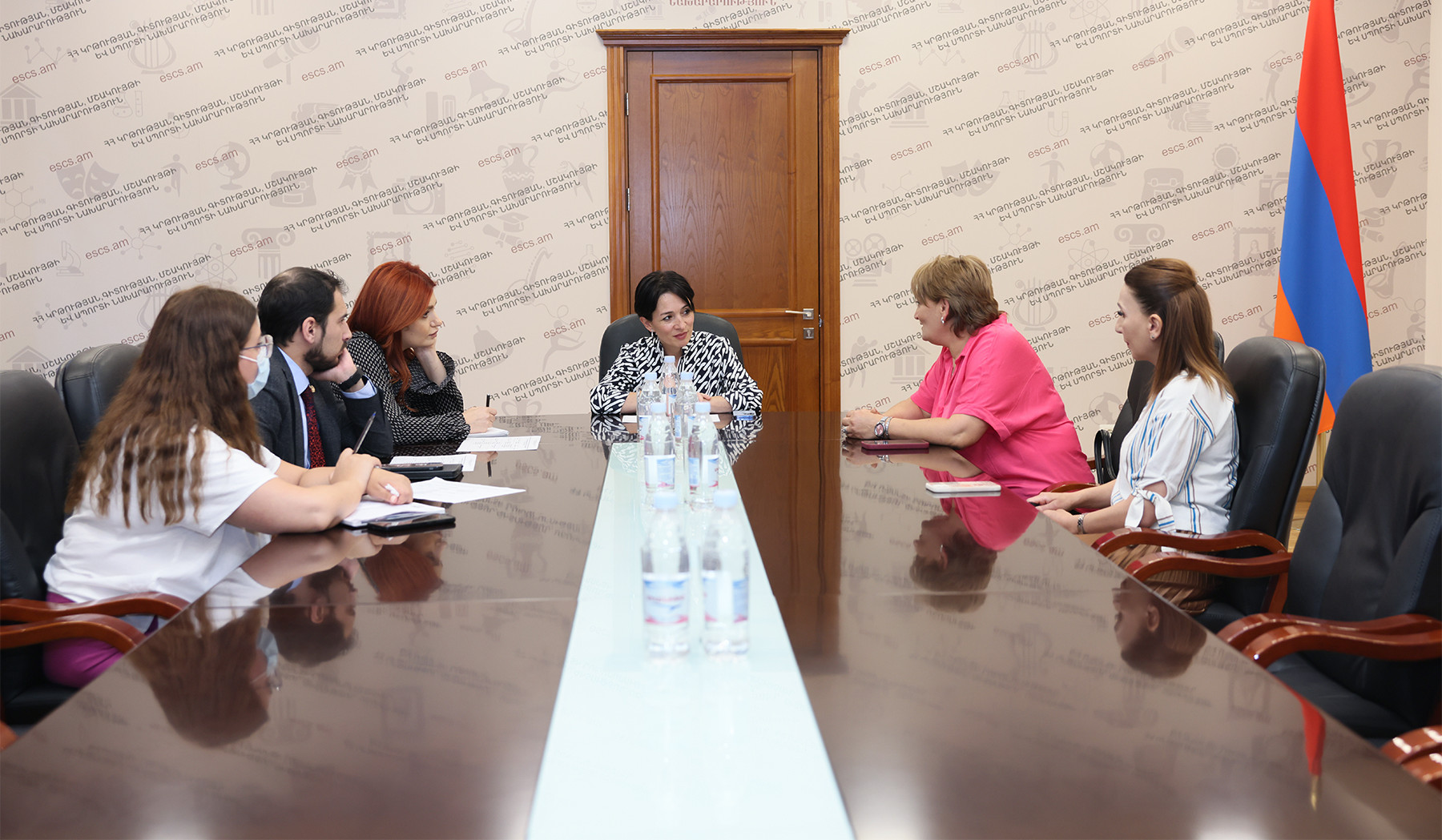 Ժաննա Անդրեասյանը լսել է ուսուցիչների առաջարկները, հուզող հարցերն ու խնդիրները