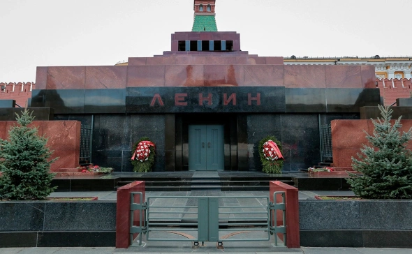 Пьяного мужчину задержали за попытку украсть тело Ленина из Мавзолея