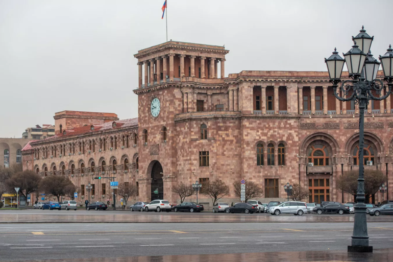 Կառավարությունը 320 մլն դոլարի նոր վարկեր կվերցնի
