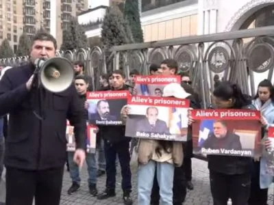 Բողոքի ակցիա՝ Բաքվում ապօրինի պահվող հայ գերիների վերադարձի պահանջով