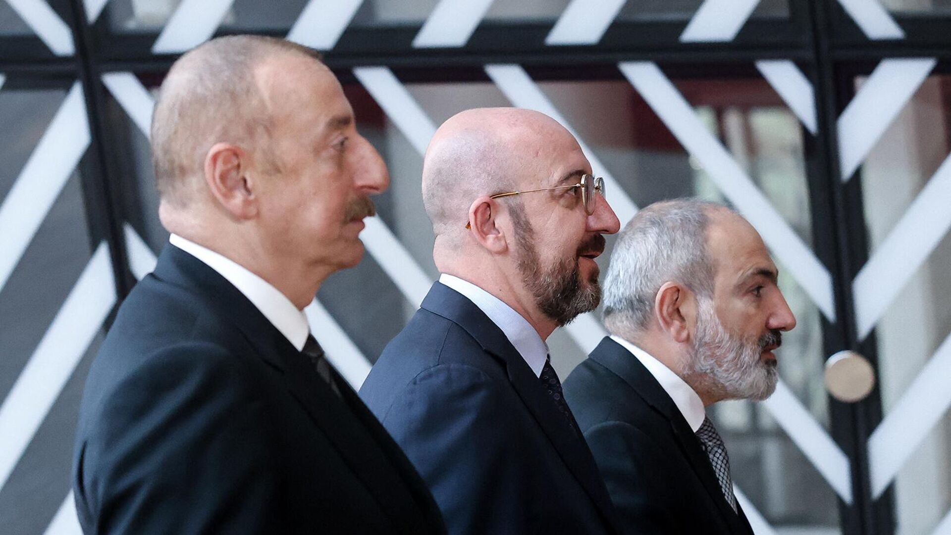 Հաջորդ քայլը լինելու է սահմանների դելիմիտացիան. Շառլ Միշելը` եռակողմ հանդիպման մասին