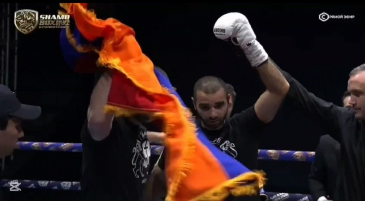 Բռնցքամարտիկ Յուրի Սաքունցը նոկաուտի է ենթարկել Ադրբեջանի ներկայացուցչին՝ պաշտպանելով WBU-ի չեմպիոնի տիտղոսը (տեսանյութ)