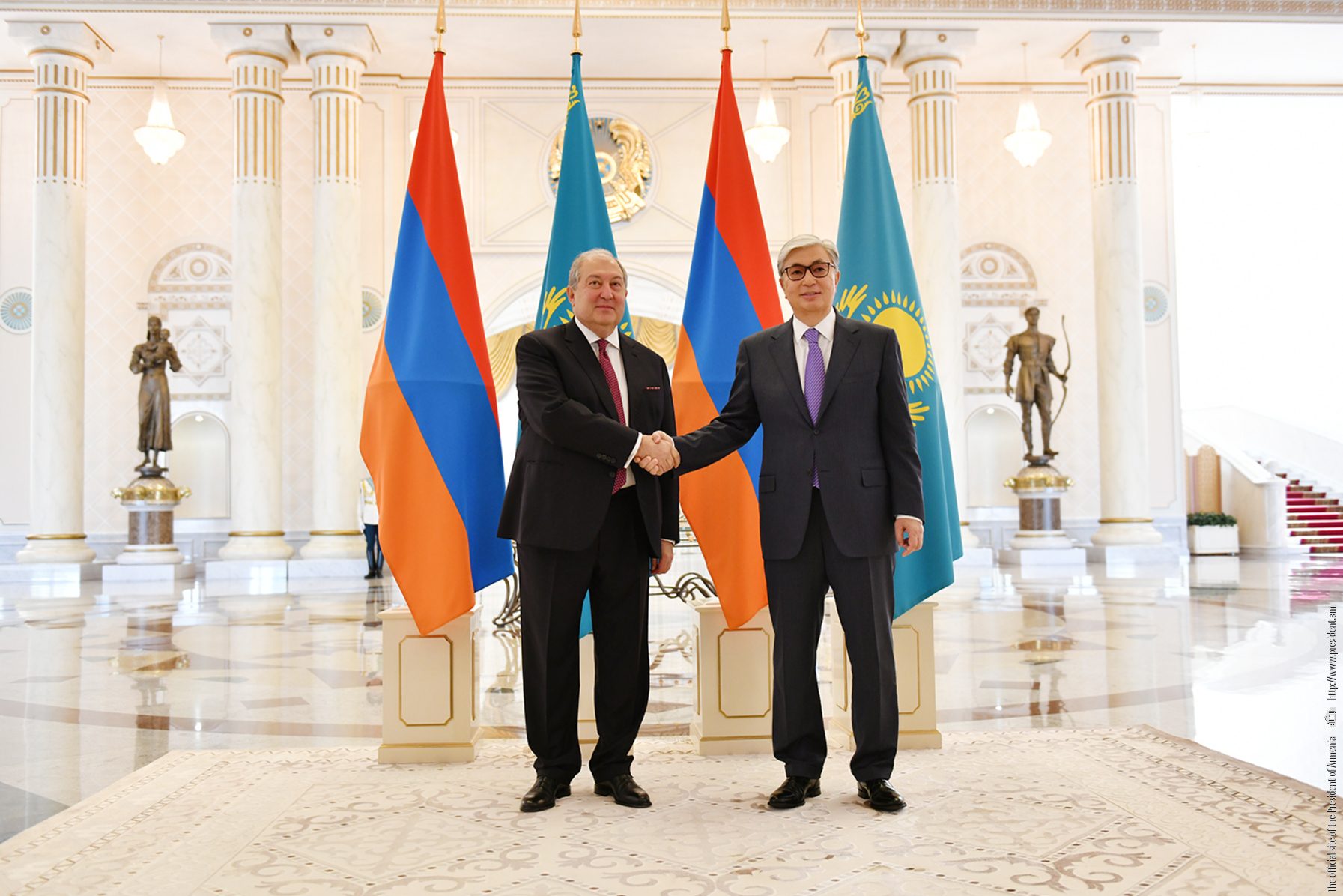 Արմեն Սարգսյանին շնորհավորական ուղերձներ են հղել Ղազախստանի նախագահ Տոկաևն ու առաջին նախագահ Նազարբաևը