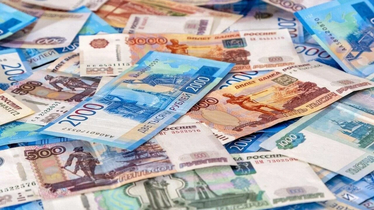 ԵԱՏՄ երկրների բանկերը սահմանափակումներ են մտցրել կանխիկ ռուբլու ընդունման համար