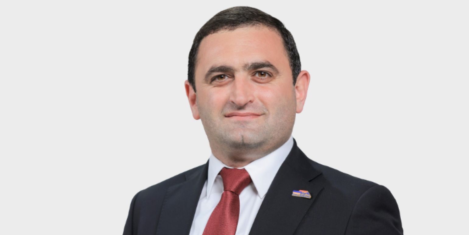 «Ուժեղ Հայաստան» կուսակցության պատգամավոր Հայկ Սուքիասյանը ազատ արձակվեց դատական նիստերի դահլիճից