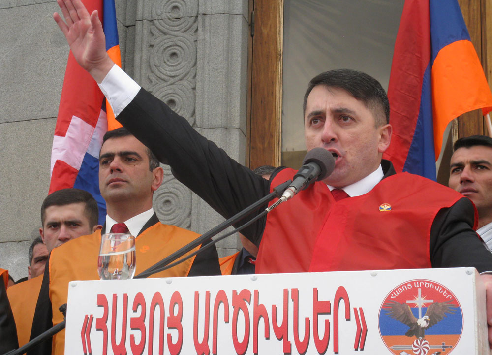 «Փաշինյան Նիկո՛լ, զինի՛ր «Հայոց Արծիվներ» կամավորական ջոկատին». Խաչիկ Ասրյան