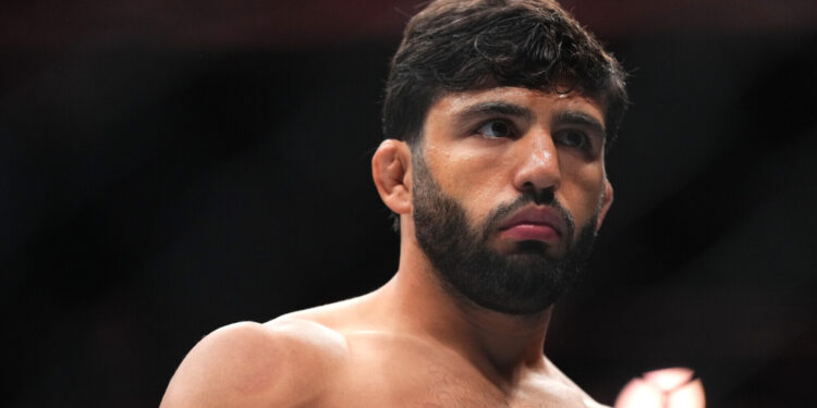 Ո՞վ կհաղթի UFC 331-ում. Արման Ծառուկյանի ու Մաուրիսիո Ռուֆիի մենամարտի գործակիցները հայտնի են