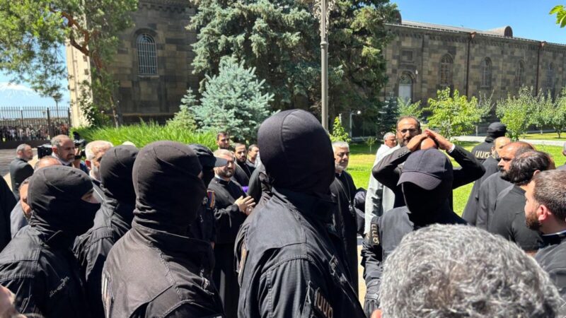 ՔԿ-ն հերքում է Մայր Աթոռի տարածքում քննչական գործողություններ նախատեսելու մասին տեղեկությունները