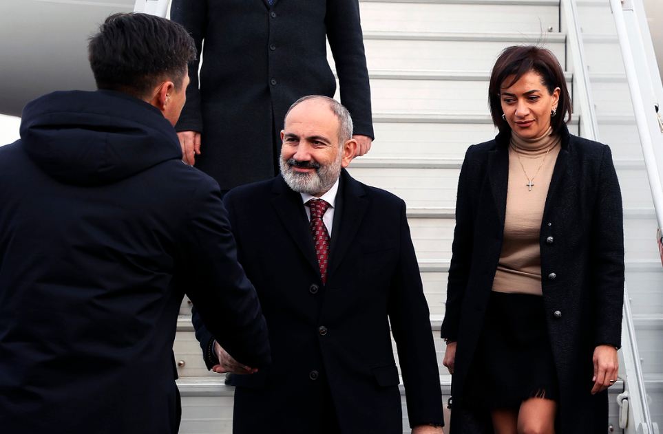 Վարչապետ Նիկոլ Փաշինյանը տիկնոջ հետ աշխատանքային այցով մեկնել է Մյուխեն