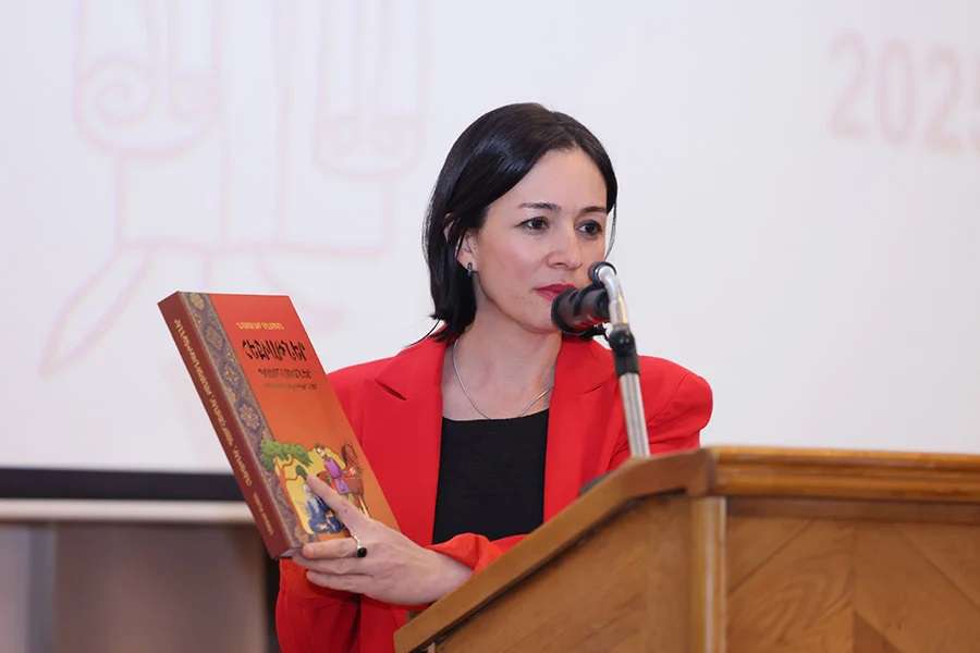 ԿԳՄՍ նախարարն առաջարկել է, թե դպրոցականներն ինչ գրքեր կարդան ամռանը