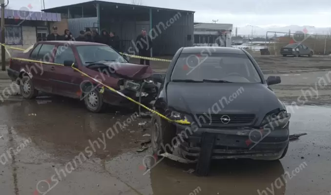 Ավտովթար Գեղարքունիքի մարզում․ Մեծ Մասրիկում բախվել են «Opel»-ը և «Volkswagen»-ը․ կա վիրավոր